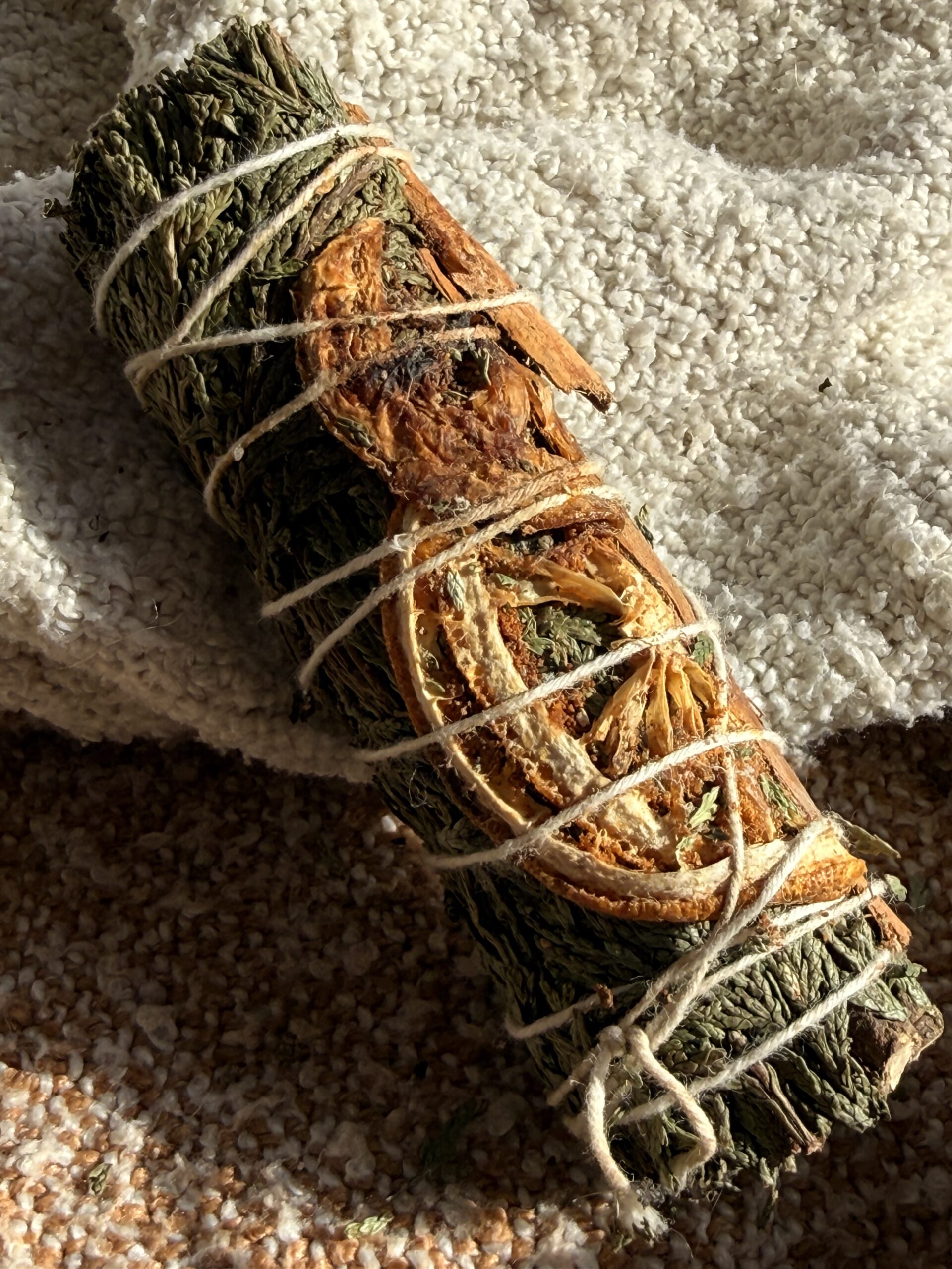 Cedar, Orange & Cinnamon Smudge Stick Bundle 4" - Image 3