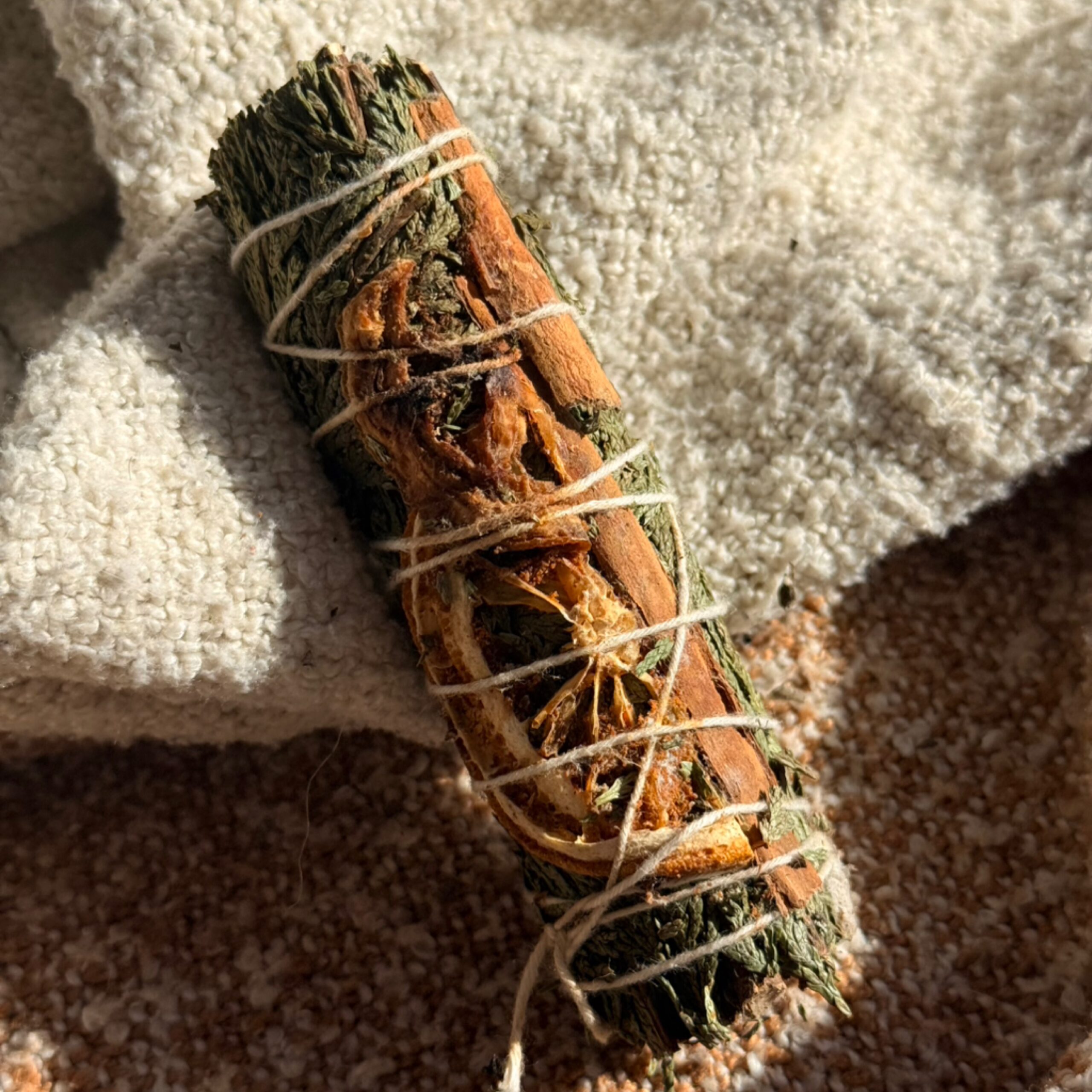 Cedar, Orange & Cinnamon Smudge Stick Bundle 4"