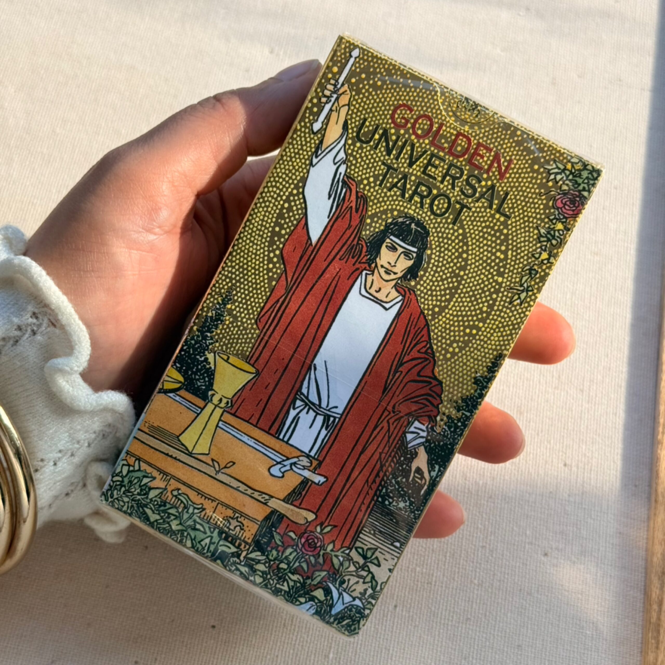 Golden Universal tarot