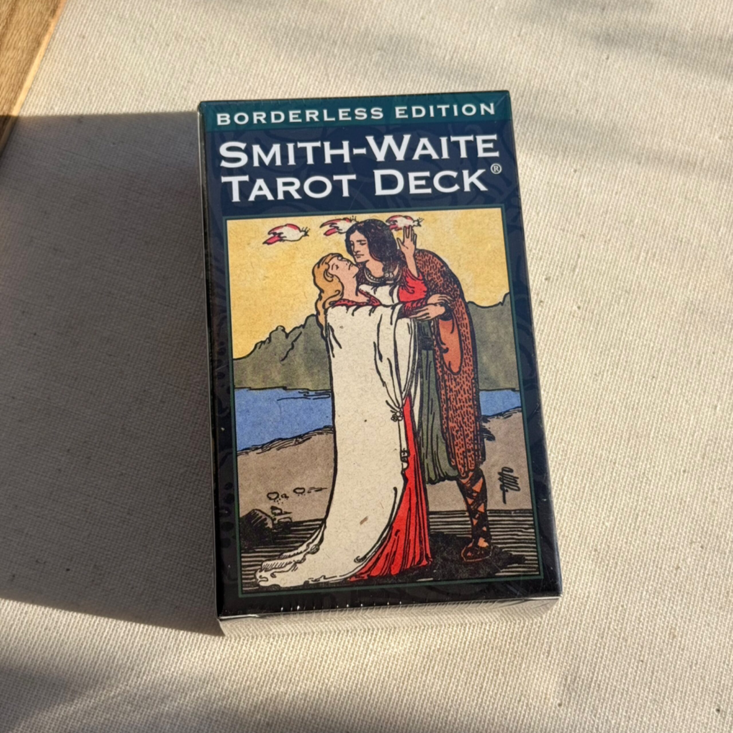 Smith-Waite Tarot Deck Borderless