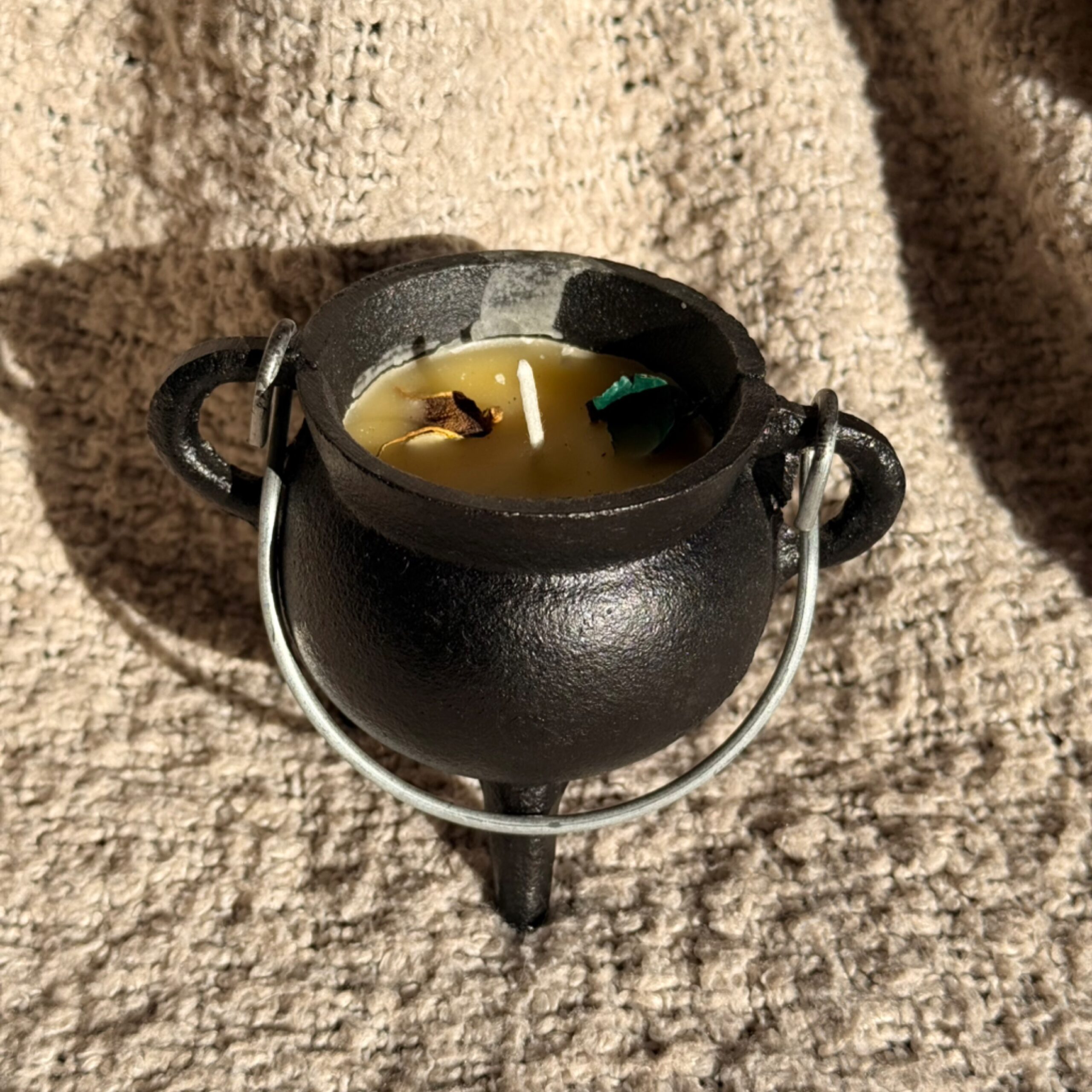 Chaudron en fonte jaune Bougie