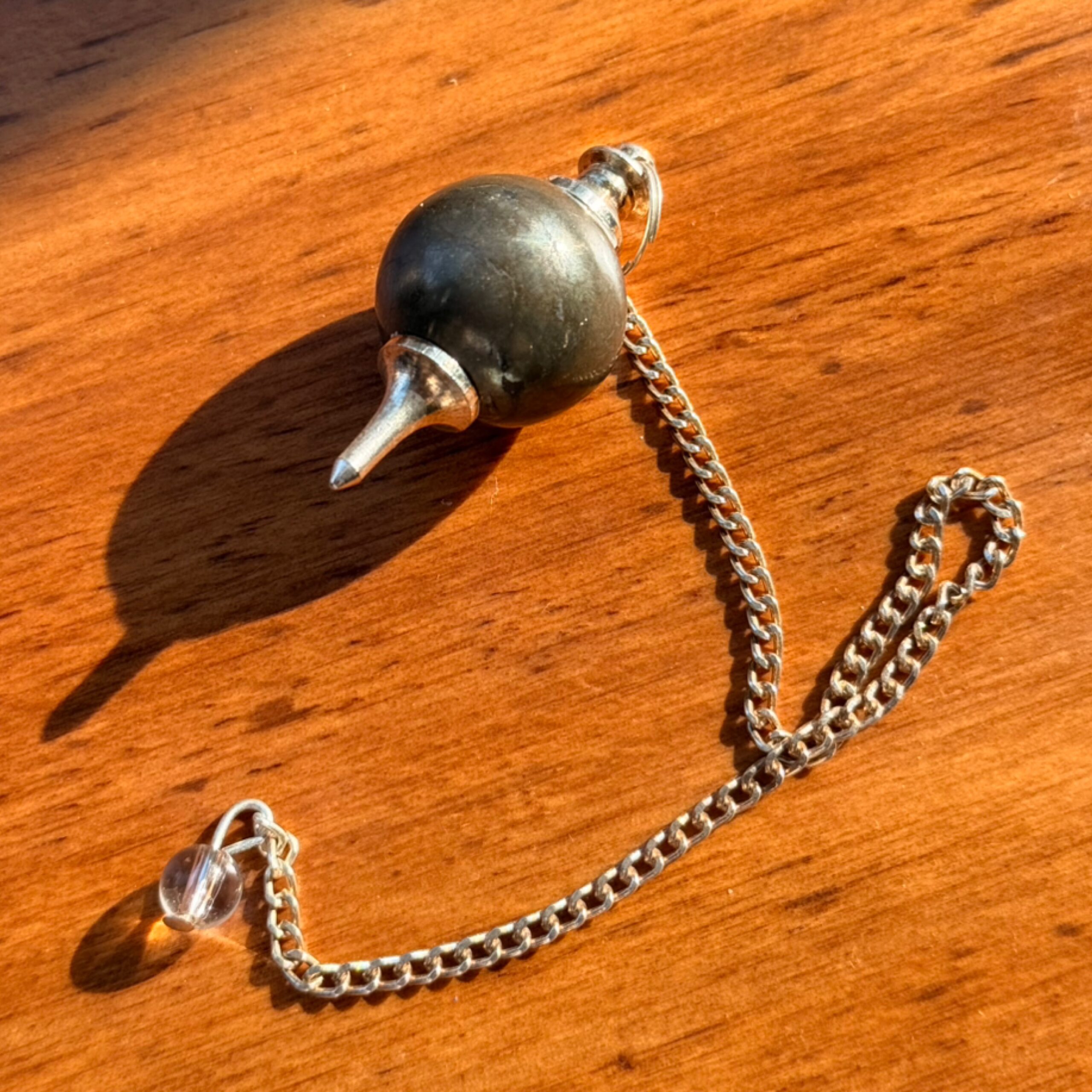 Pendule - Boule et pointe en pyrite