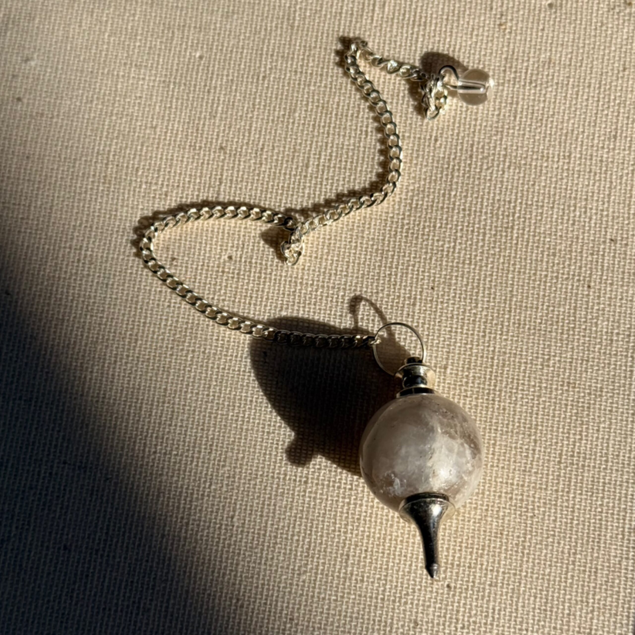 Pendule - Boule et pointe en pierre de lune arc-en-ciel