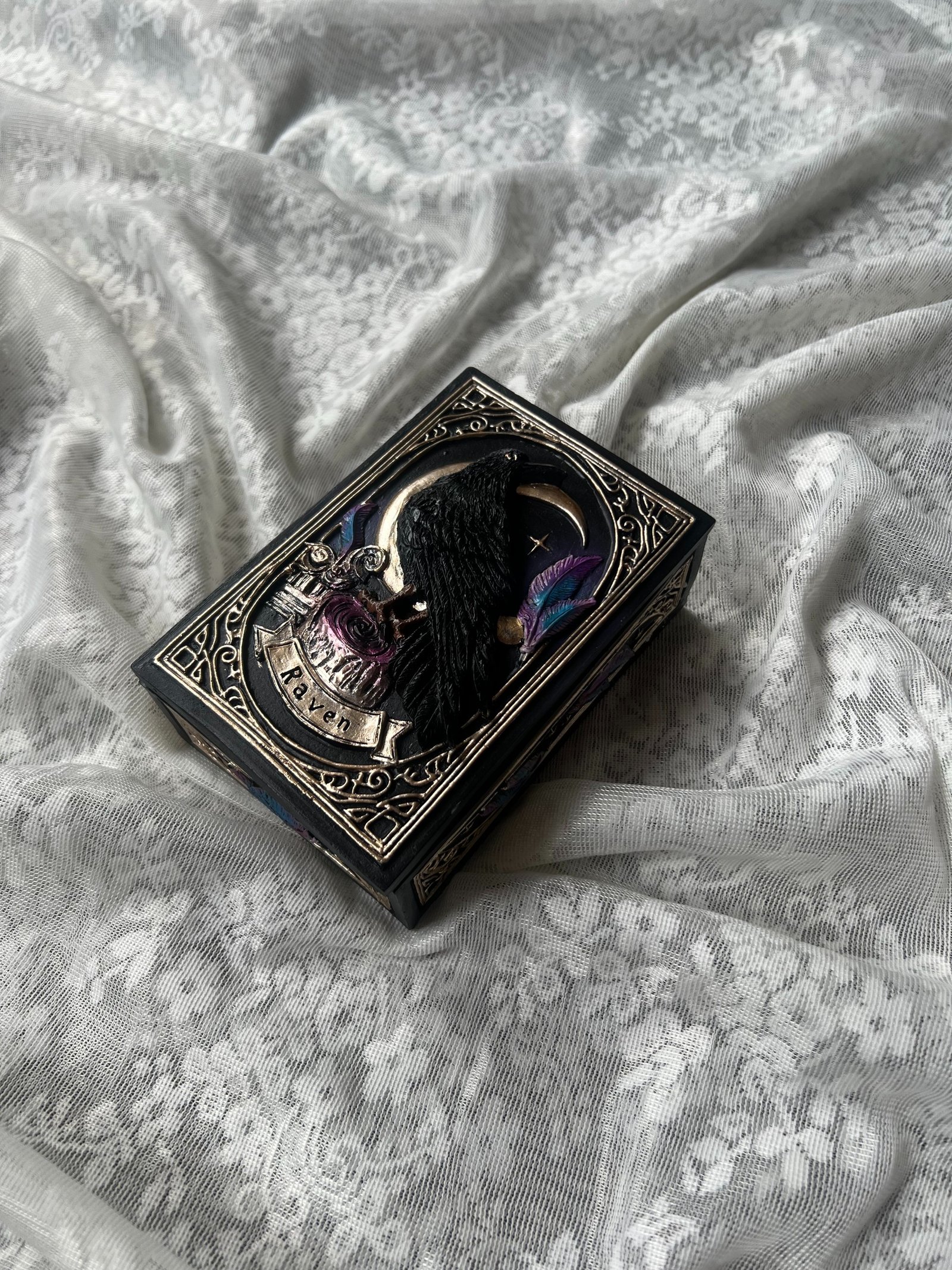 Raven Box